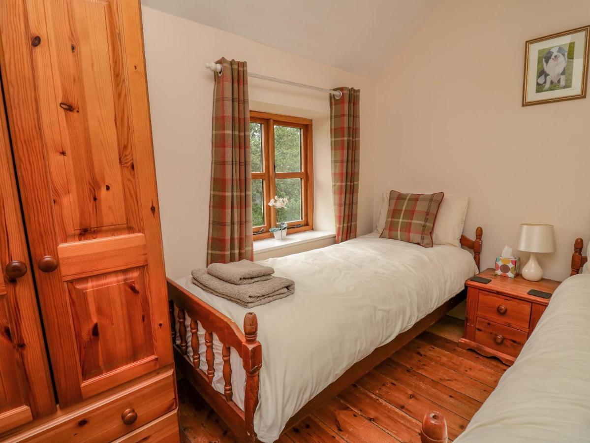 Byrdir Cottage Llanwrthwl Ngoại thất bức ảnh