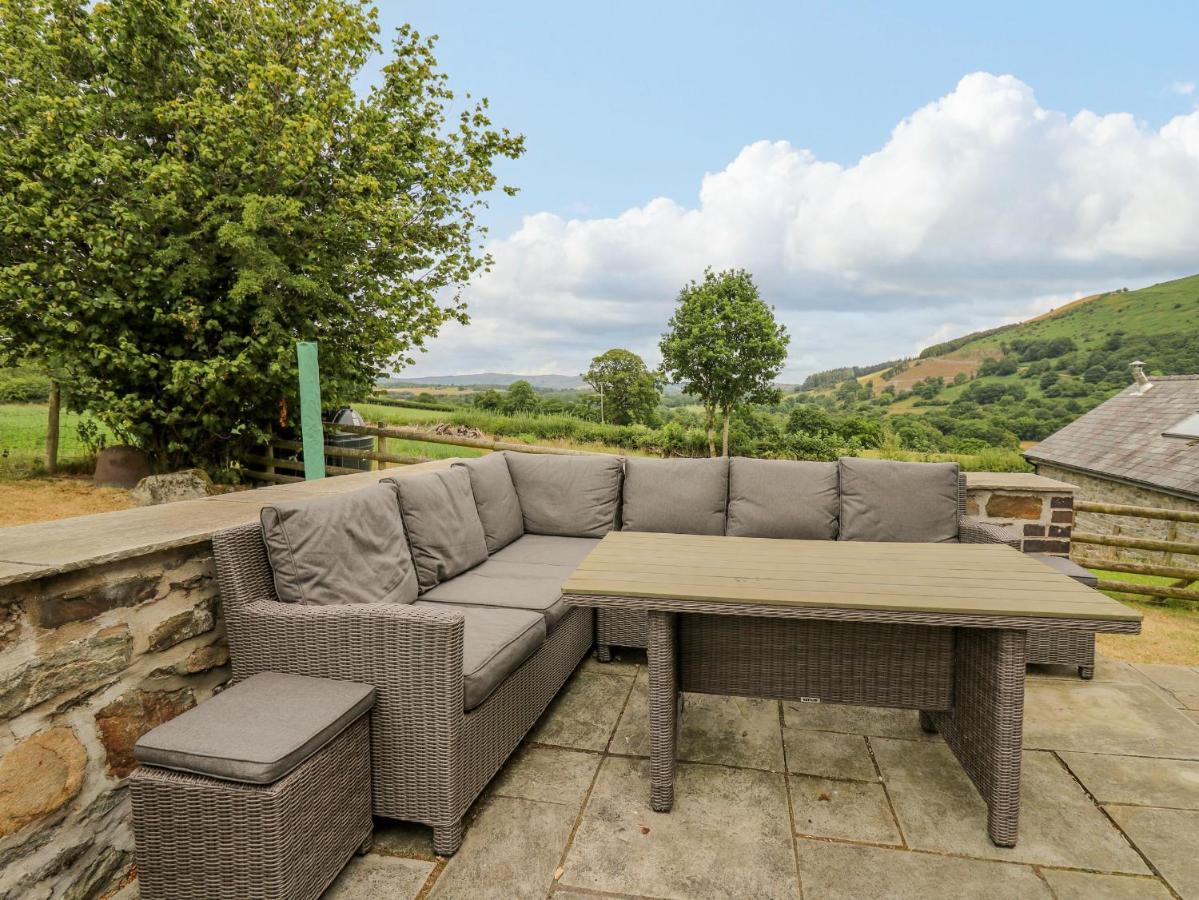 Byrdir Cottage Llanwrthwl Ngoại thất bức ảnh